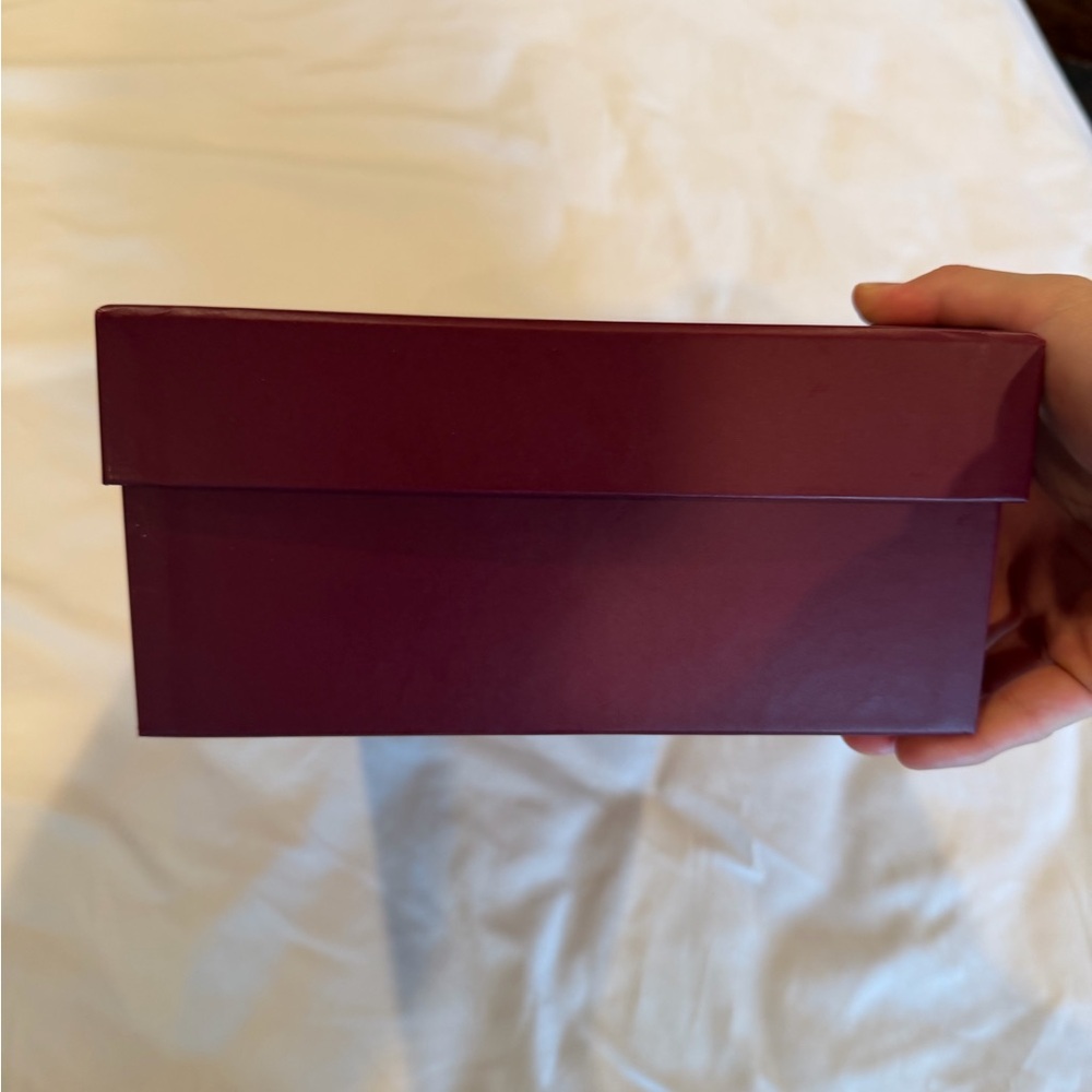 Gucci Gift Box - Picture 3 of 12